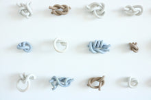 Load image into Gallery viewer, PURELY PORCELAIN: Knot Series XVI - Minerales Del Mar