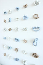 Load image into Gallery viewer, PURELY PORCELAIN: Knot Series XVI - Minerales Del Mar
