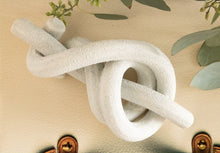 Load image into Gallery viewer, Midshipman's Hitch in white ash