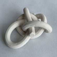 Load image into Gallery viewer, Bare porcelain, manger knot
